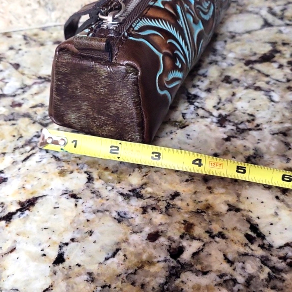 Patricia Nash Tooled Turquoise Isla Wristlet - Picture 4 of 8